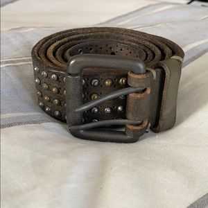 Women’s belt size small